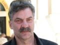Στάθης Μαντζώρος: Βελτιώνεται 13 μήνες μετά το βαρύ εγκεφαλικό – Αναγνωρίζει πρόσωπα και επικοινωνεί ξανά