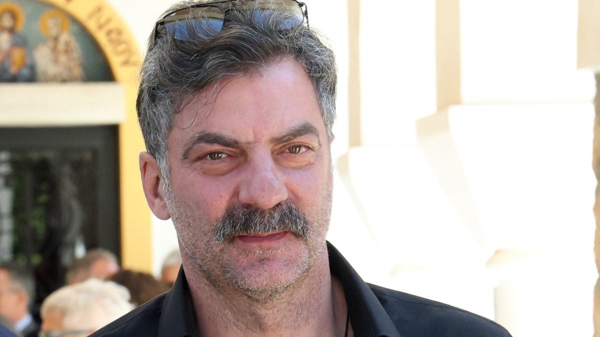 Στάθης Μαντζώρος: Βελτιώνεται 13 μήνες μετά το βαρύ εγκεφαλικό – Αναγνωρίζει πρόσωπα και επικοινωνεί ξανά
