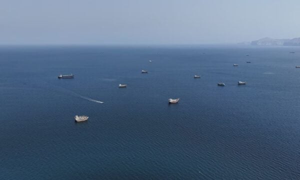 CENTCOM: Οι ΗΠΑ διαψεύδουν το Ιράν για κλείσιμο των Στενών του Ορμούζ