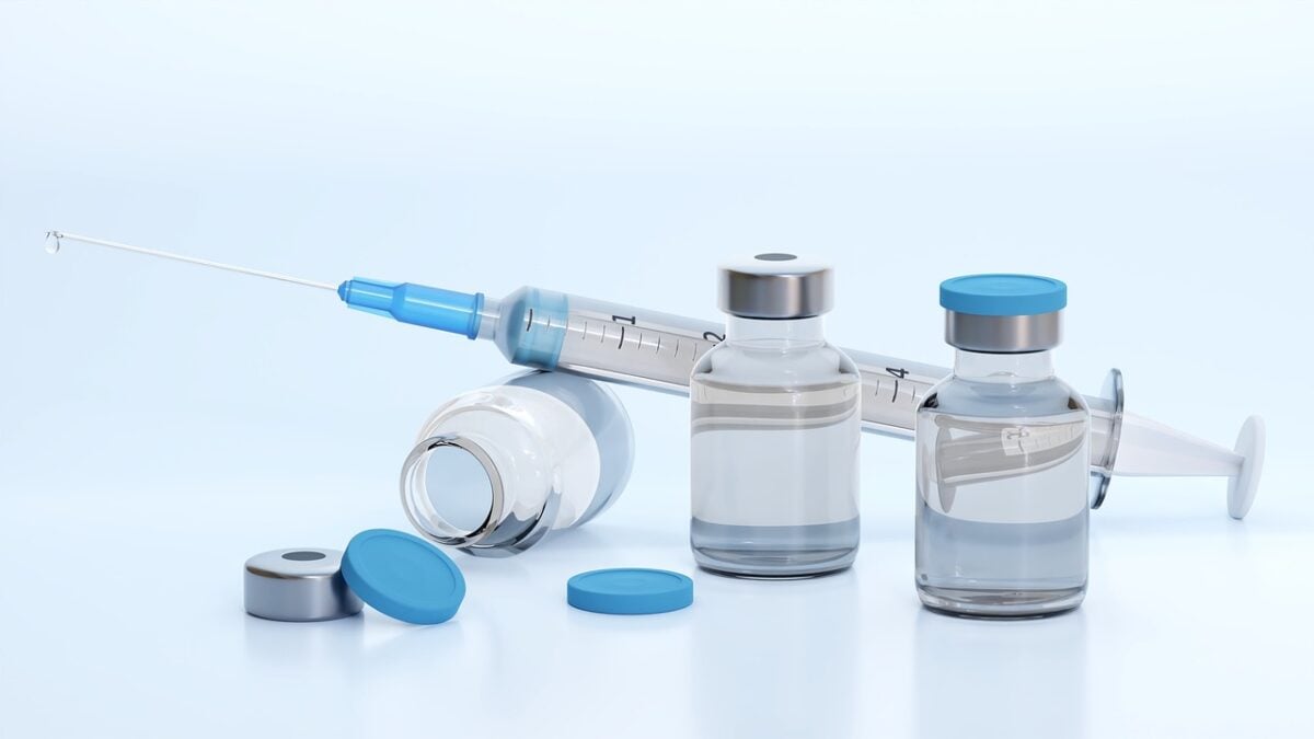 Μελάνωμα: Εμβόλιο mRNA με ανοσοθεραπεία μείωσε κατά 42% τον κίνδυνο υποτροπής ή θανάτου – Δοκιμή σε πάνω από 1.100 ασθενείς 1 Μελάνωμα: Εμβόλιο mRNA με ανοσοθεραπεία μείωσε κατά 42% τον κίνδυνο υποτροπής ή θανάτου – Δοκιμή σε πάνω από 1.100 ασθενείς