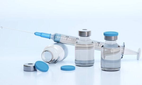 Μελάνωμα: Εμβόλιο mRNA με ανοσοθεραπεία μείωσε κατά 42% τον κίνδυνο υποτροπής ή θανάτου – Δοκιμή σε πάνω από 1.100 ασθενείς