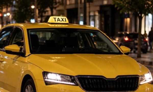 Νέα Ιωνία: Επιβάτης δάγκωσε οδηγό ταξί και της έκοψε το αυτί – Η διαφωνία μέσα στο όχημα