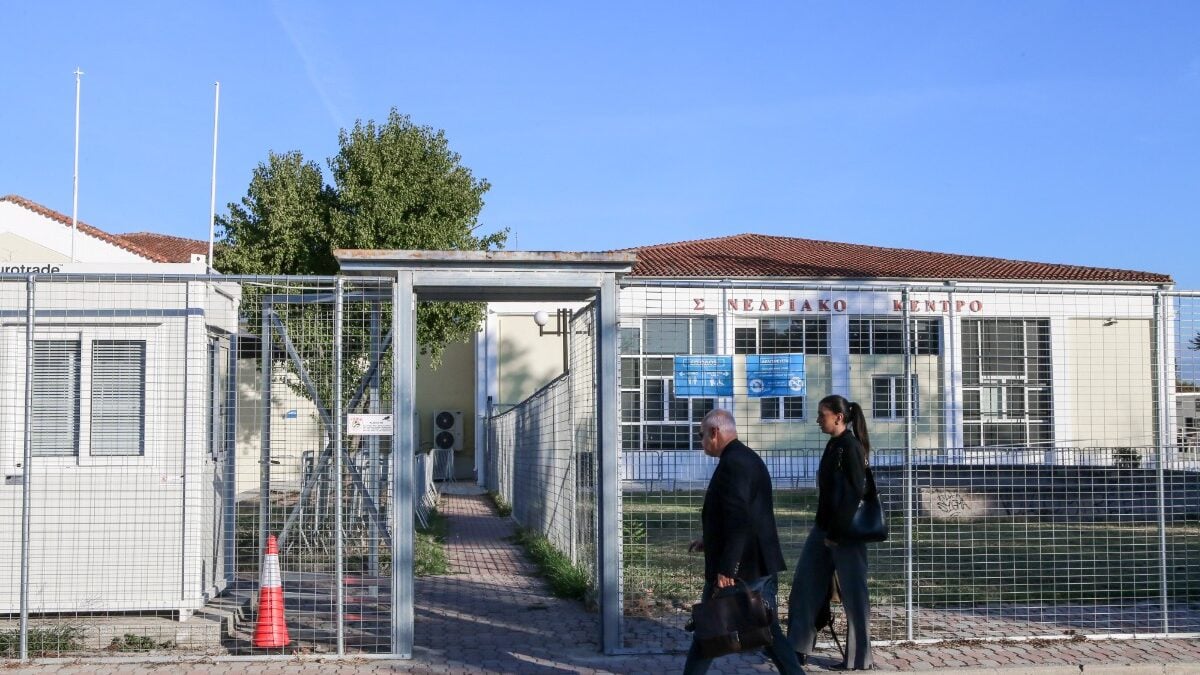 Δίκη για τα Τέμπη: Ο πατέρας του 17χρονου φοιτητή κατέθεσε ότι «Ο Τάσος επέζησε της σύγκρουσης και κάηκε ζωντανός» 1 Δίκη για τα Τέμπη: Ο πατέρας του 17χρονου φοιτητή κατέθεσε ότι «Ο Τάσος επέζησε της σύγκρουσης και κάηκε ζωντανός»