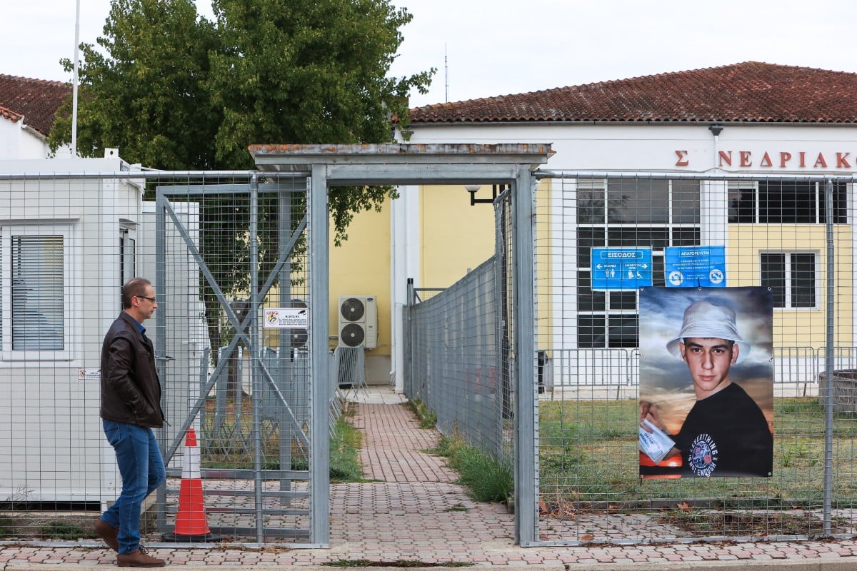 Δίκη για τα Τέμπη: «Αν δεν υπήρχε η αλλοίωση στον χώρο θα μπορούσαν να απαντηθούν πολλά ερωτήματα», κατέθεσε η μητέρα του 23χρονου ποδοσφαιριστή