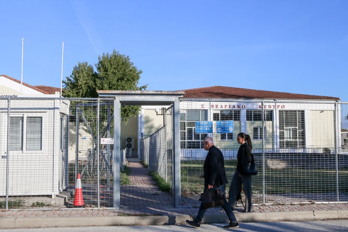 Δίκη για τα Τέμπη: Ο πατέρας του 17χρονου φοιτητή κατέθεσε ότι «Ο Τάσος επέζησε της σύγκρουσης και κάηκε ζωντανός»