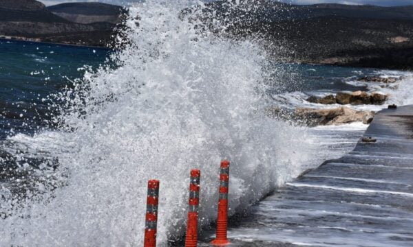 Απαγορευτικό απόπλου λόγω θυελλωδών ανέμων σε Πειραιά, Ραφήνα και Λαύριο – Τι ισχύει στα λιμάνια