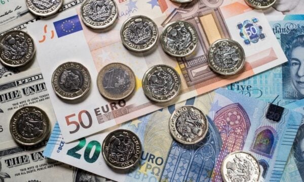 Al Jazeera: Η Γαλλία πληρώνει πλέον ακριβότερα για δανεισμό από την Ιταλία και την Ελλάδα