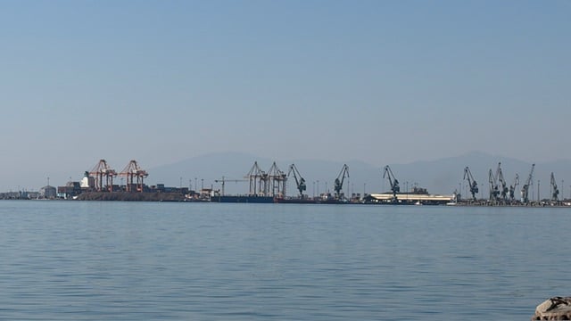 Θεσσαλονίκη: Εντοπίστηκαν στον βυθό του λιμανιού βόμβες από τον Β’ Παγκόσμιο Πόλεμο