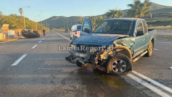 Λαμία: ΙΧ συγκρούστηκε με αγροτικό και ανατράπηκε – Τραυματίστηκε ένας 21χρονος