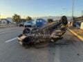 Λαμία: ΙΧ συγκρούστηκε με αγροτικό και ανατράπηκε – Τραυματίστηκε ένας 21χρονος