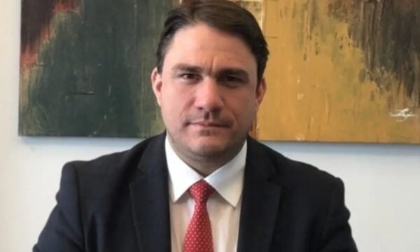 Τσουκαλάς: Δεν αρκεί η απόσυρση του άρθρου 23 – Ο Πιερρακάκης να πει ποιος συνέταξε και ενέκρινε τη διάταξη