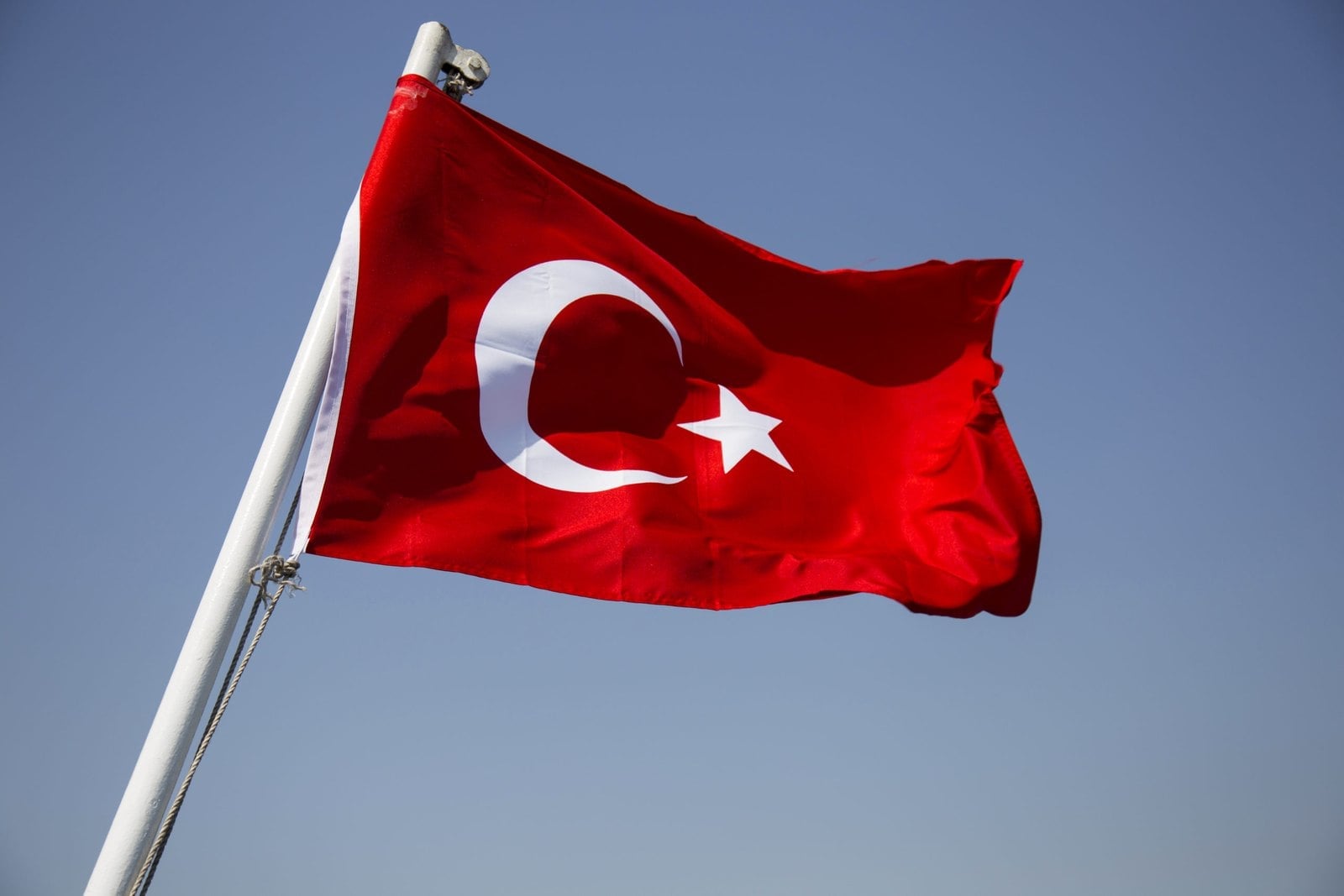 Turkish Minute: Η Τουρκία βλέπει προοπτική επανένωσης στη Λιβύη και προτείνει συμφωνία στην Αίγυπτο