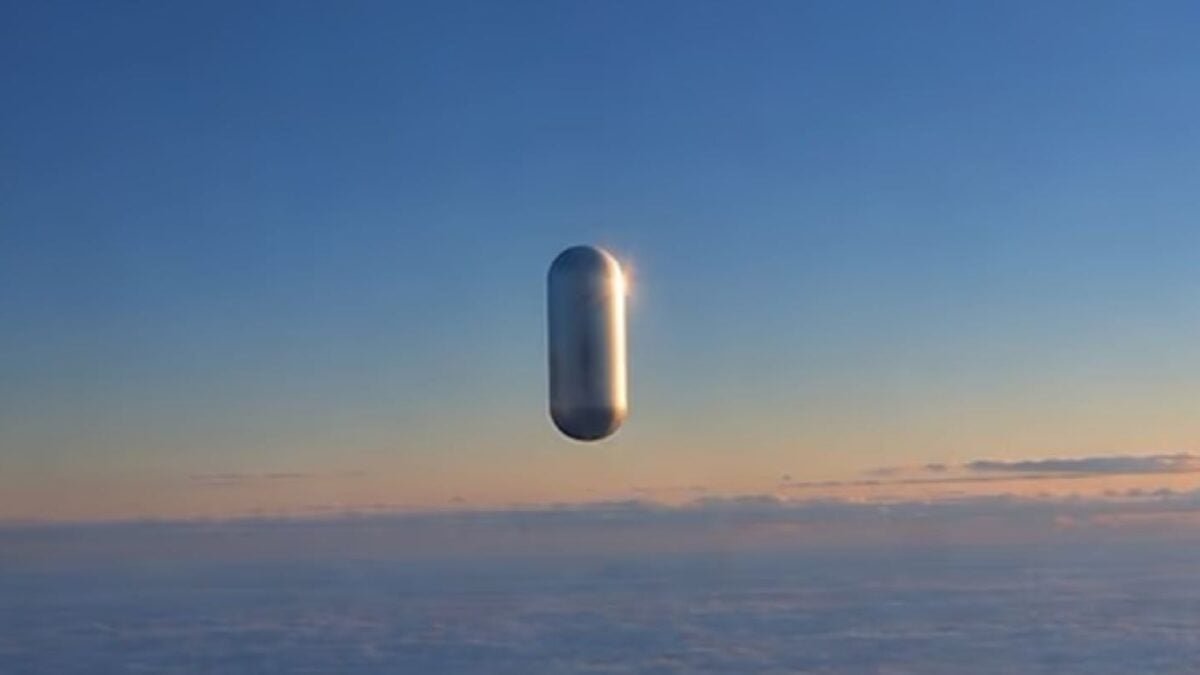Οχάιο, ΗΠΑ: Πιλότοι «κατέγραψαν» UFO σε σχήμα χαπιού 2 Οχάιο, ΗΠΑ: Πιλότοι «κατέγραψαν» UFO σε σχήμα χαπιού
