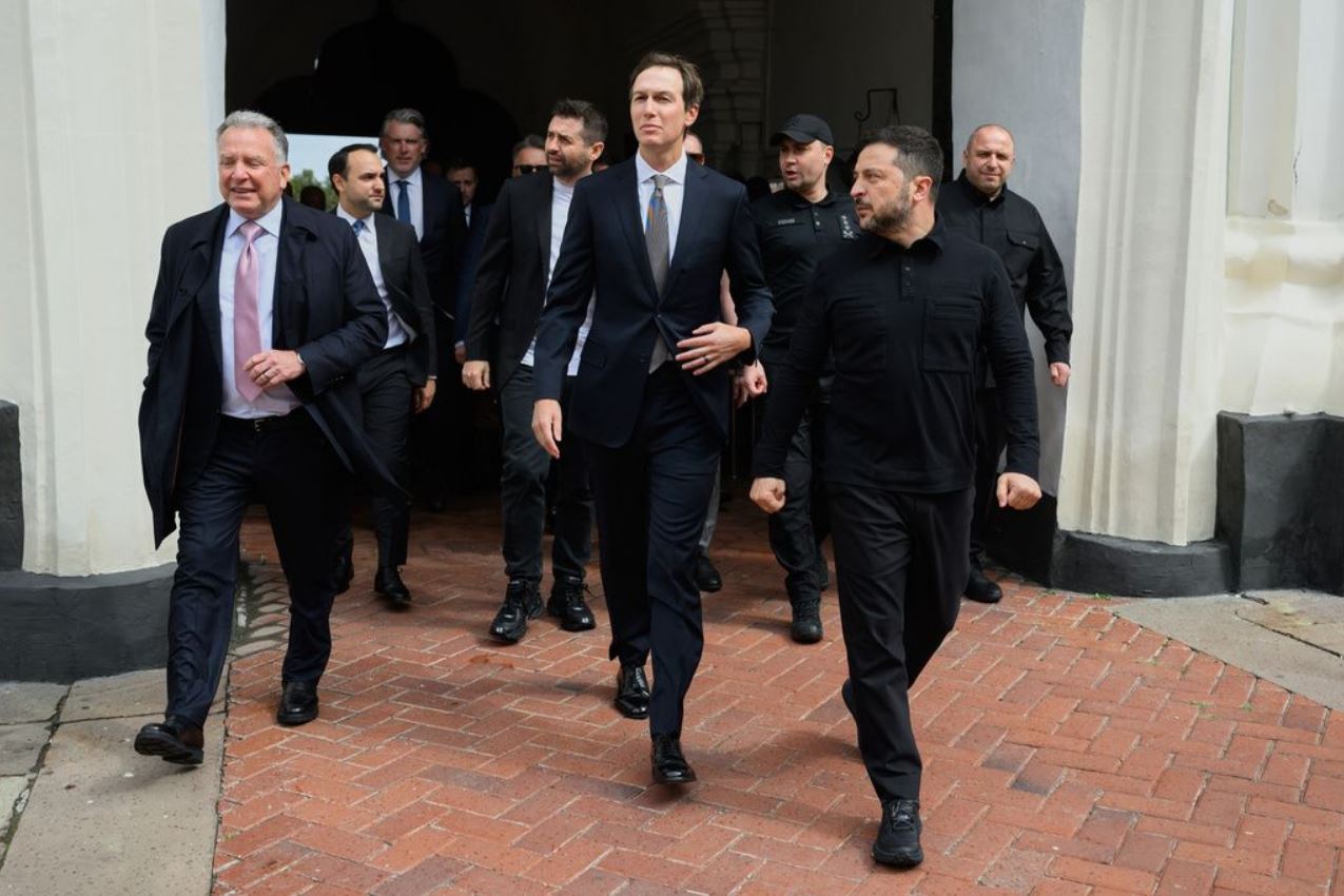 ΗΠΑ-Ουκρανία: Ζελένσκι, Γουίτκοφ και Κούσνερ είχαν «πολύ παραγωγικές» συνομιλίες – Διπλωματικές επαφές για τον τερματισμό του πολέμου