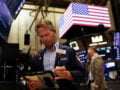 Wall Street: Ο Nasdaq κάνει βουτιά – Μαζική έξοδος από τις μετοχές τεχνητής νοημοσύνης