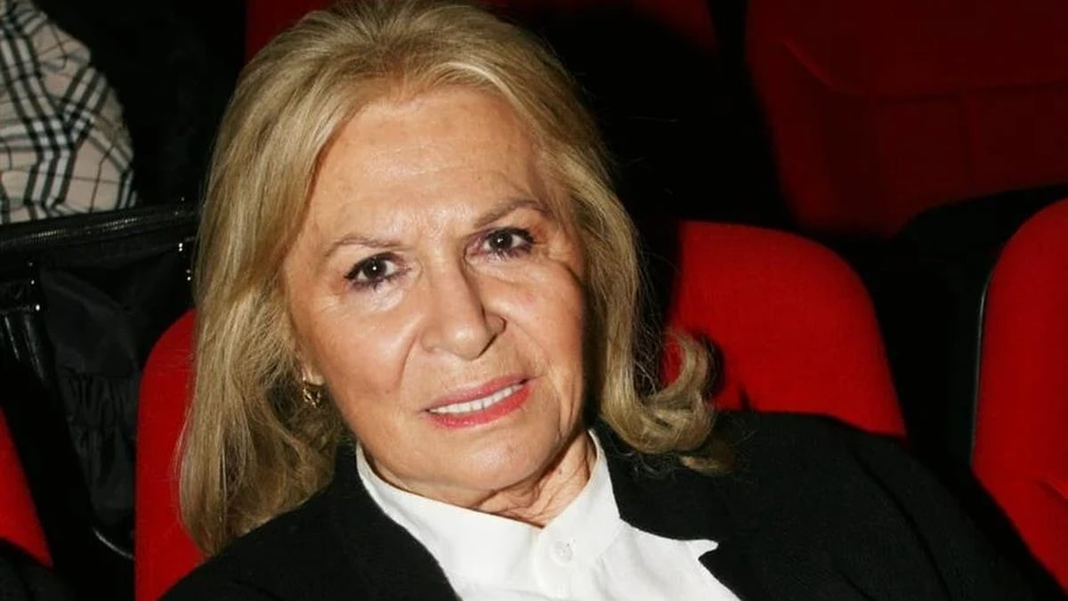 Μπέτυ Βαλάση: Η συγκλονιστική εξομολόγηση για την υγεία της – «Έκλαιγα και έλεγα ότι πρέπει να πεθάνω, να αυτοκτονήσω» 1 Μπέτυ Βαλάση: Η συγκλονιστική εξομολόγηση για την υγεία της – «Έκλαιγα και έλεγα ότι πρέπει να πεθάνω, να αυτοκτονήσω»