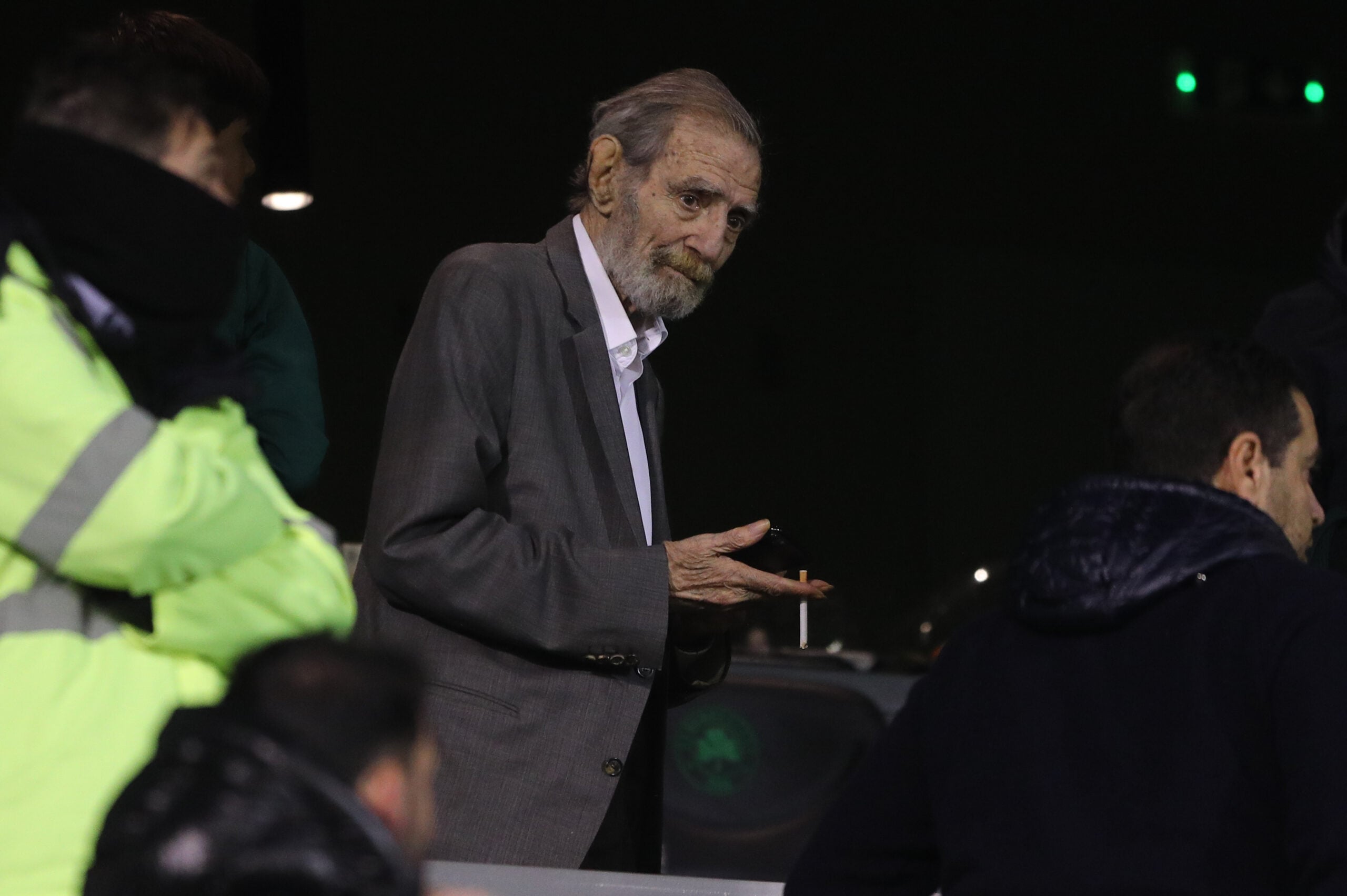 Γιώργος Βαρδινογιάννης: Ο «Καπετάνιος» έφυγε για το τελευταίο ταξίδι, αφήνοντας πίσω θρυλική κληρονομιά – Τα πάθη, ο έρωτας, η οικογένεια και ο Παναθηναϊκός 10 Γιώργος Βαρδινογιάννης: Ο «Καπετάνιος» έφυγε για το τελευταίο ταξίδι, αφήνοντας πίσω θρυλική κληρονομιά – Τα πάθη, ο έρωτας, η οικογένεια και ο Παναθηναϊκός