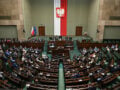 Πολωνία: Η Βουλή ενέκρινε αλλαγές στις αμβλώσεις – Αναμένεται βέτο από τον εθνικιστή πρόεδρο Ναβρότσκι