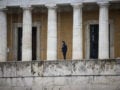 Βουλή: Τηλεφώνημα για τοποθέτηση βόμβας – Έλεγχοι από ΤΕΕΜ και ειδικά εκπαιδευμένα σκυλιά