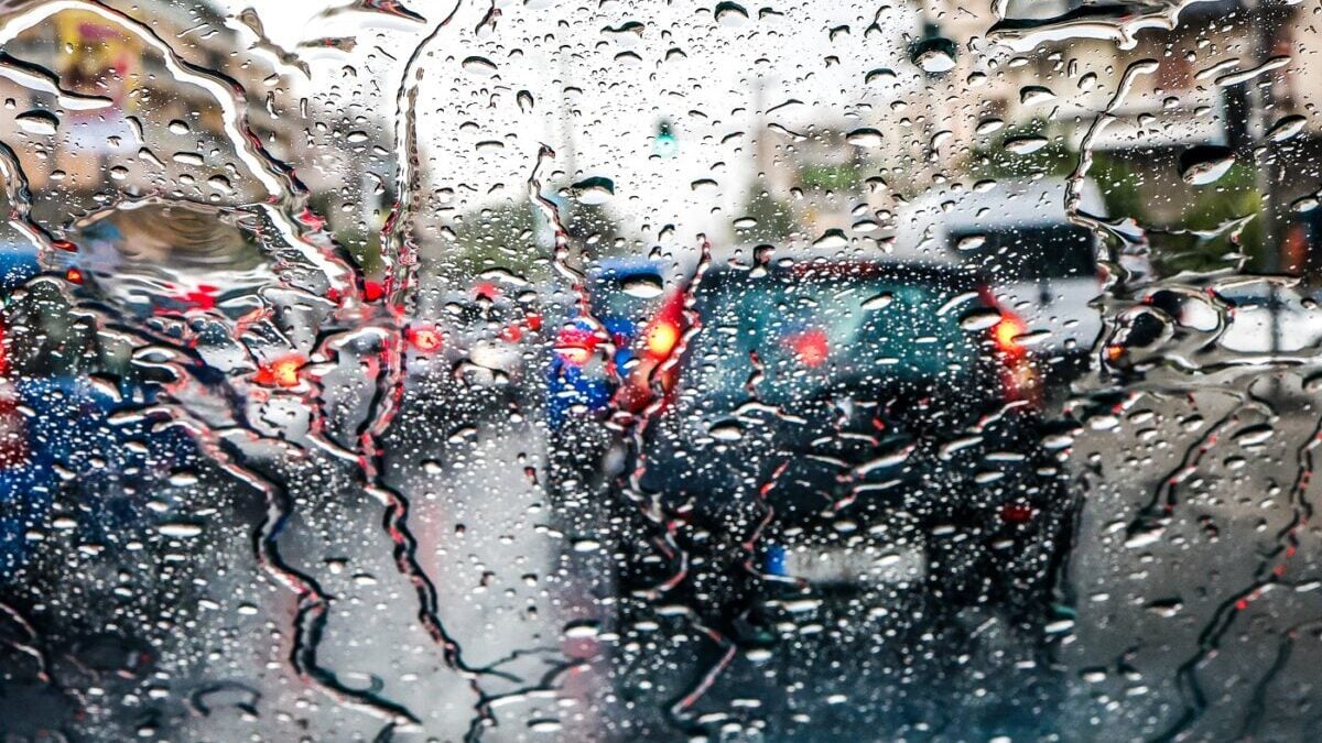 Βροχές και καταιγίδες σήμερα: Στους 15 βαθμούς η θερμοκρασία, στα 6 μποφόρ οι άνεμοι στο Αιγαίο 1 Βροχές και καταιγίδες σήμερα: Στους 15 βαθμούς η θερμοκρασία, στα 6 μποφόρ οι άνεμοι στο Αιγαίο