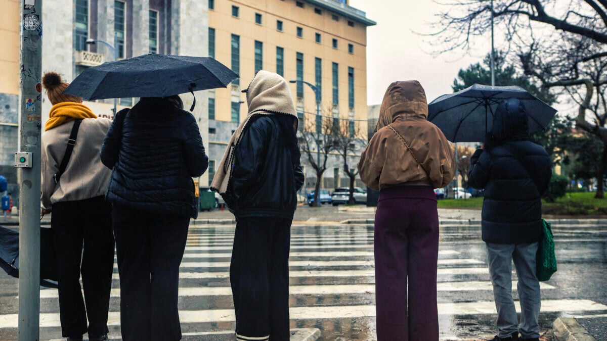 Καιρός σήμερα: Πέφτει η θερμοκρασία, με βροχές και σποραδικές καταιγίδες στα ηπειρωτικά 1 Καιρός σήμερα: Πέφτει η θερμοκρασία, με βροχές και σποραδικές καταιγίδες στα ηπειρωτικά
