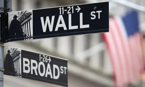 Wall Street: Κέρδη τον Οκτώβριο μετά την πτώση των αποδόσεων των ομολόγων από υψηλά 20 ετών