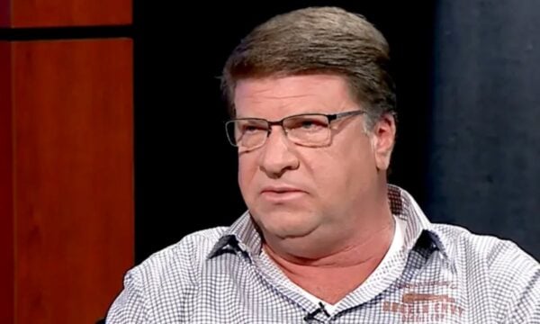 ΗΠΑ: Παραγωγός μπέρμπον κατηγορείται ότι βιντεοσκοπούσε κρυφά συγγενείς του – Απομακρύνθηκε από τη θέση του CEO
