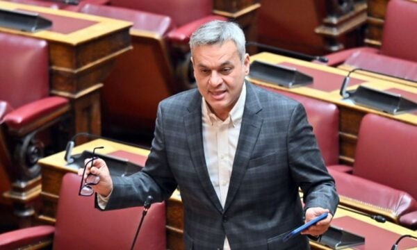 Χάρης Μαμουλάκης: Παραιτήθηκε από βουλευτής και δήλωσε «Ένας κύκλος έκλεισε»