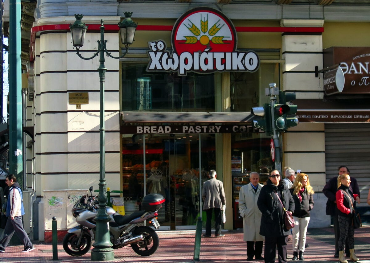 «Το Χωριάτικο»: Ως αχυράνθρωπος χρησιμοποιήθηκε 69χρονη ΑμεΑ για 800 ευρώ τον μήνα