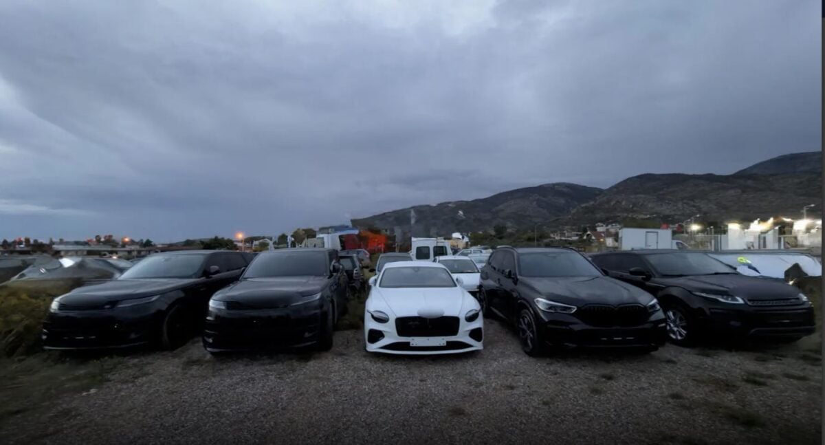 Υπόθεση «Χωριάτικο»: Ο στόλος με τα Range Rover και τη Bentley και η συλλογή σπάνιων ρολογιών αξίας 500.000 ευρώ