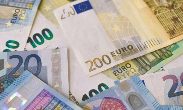 EFSF: Η Ελλάδα εξόφλησε δημόσιο χρέος 2,5 δισ. ευρώ προς το Ευρωπαϊκό Ταμείο Χρηματοπιστωτικής Σταθερότητας