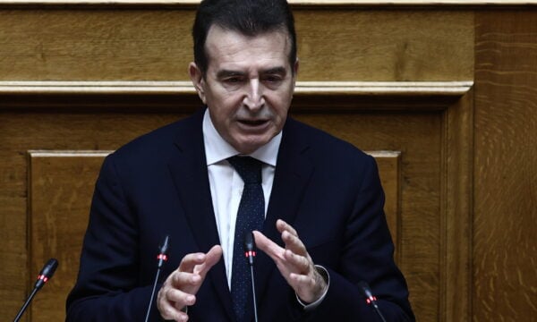 Χρυσοχοΐδης: Να διασφαλιστεί η προστασία των πολιτών από τις παράνομες υπεκμισθώσεις