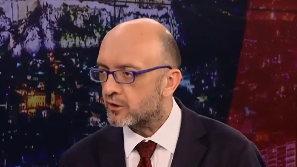 Νίκος Συρίγος: «Δράκουλες των ΜΜΕ» για τον Ζαχαρό – «Καλό είναι ο κόσμος να μαθαίνει τις απόψεις τους» 7 Σταμάτης Ζαχαρός
