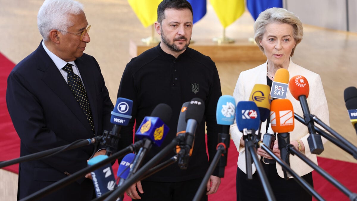 ΕΕ: Μήνυμα στήριξης από Κόστα και φον ντερ Λάιεν στον Ζελένσκι – «Η Ουκρανία μπορεί να βασίζεται σε εμάς» 1 ΕΕ: Μήνυμα στήριξης από Κόστα και φον ντερ Λάιεν στον Ζελένσκι – «Η Ουκρανία μπορεί να βασίζεται σε εμάς»